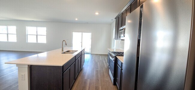 Photo - 10588 Morse Pl