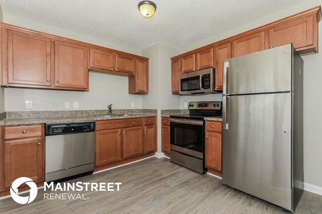 Photo - 319 Cedarwood Ln