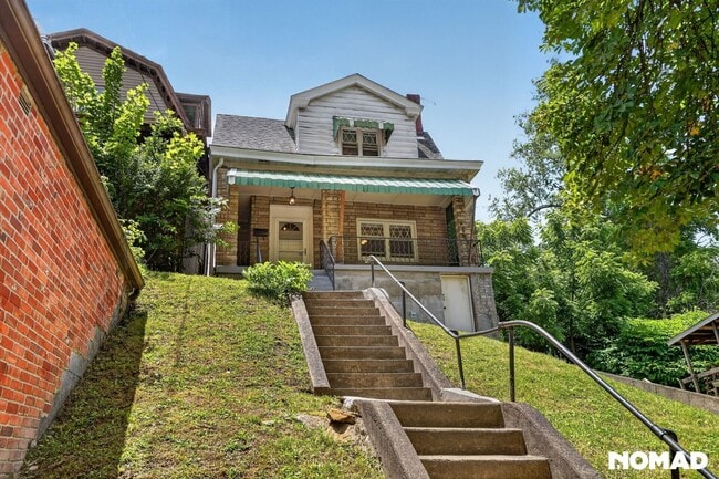 1117 Chartiers Ave