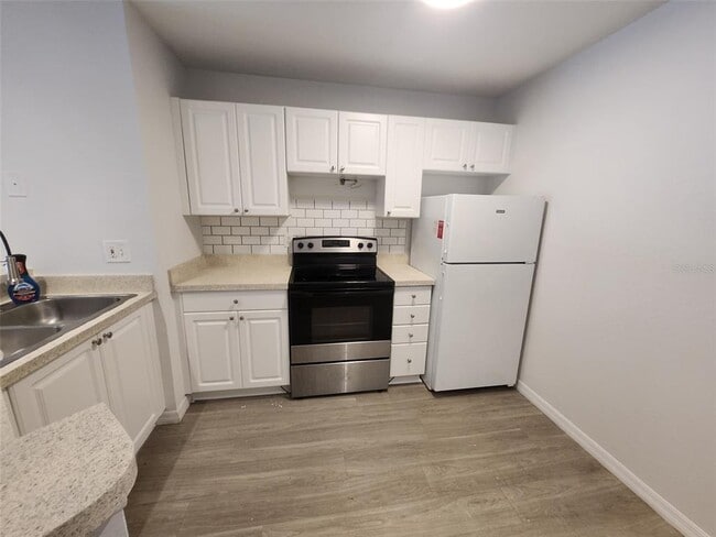Photo - 850 S Tamiami Trl Unit 401