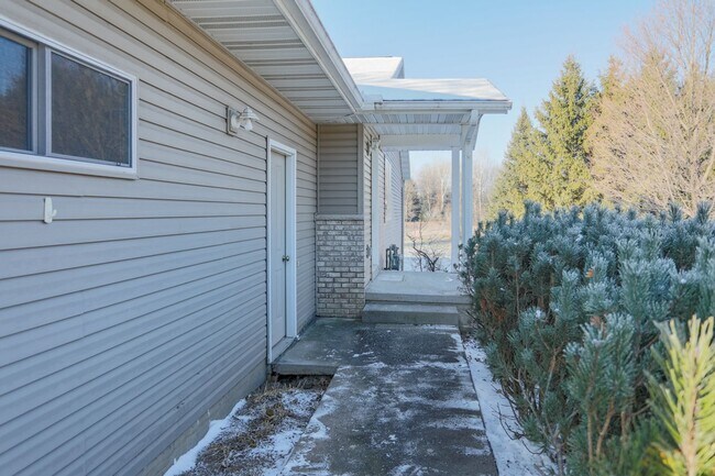 Photo - 149911 - 149913 Wineberry Lane Unit # 149911