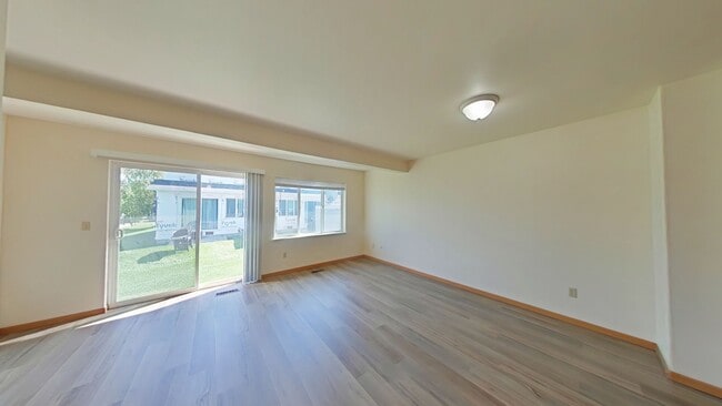 Photo - Townhouse-style End unit 3BD, 1.5 BA with attached garage Unit D