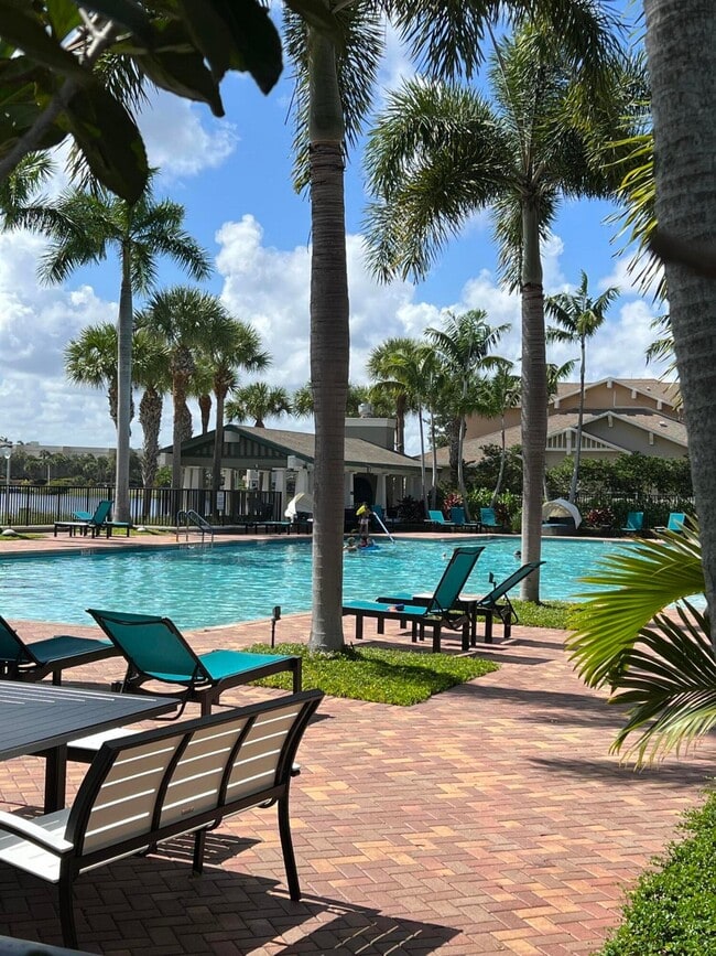 Photo - 441 Amador Ln