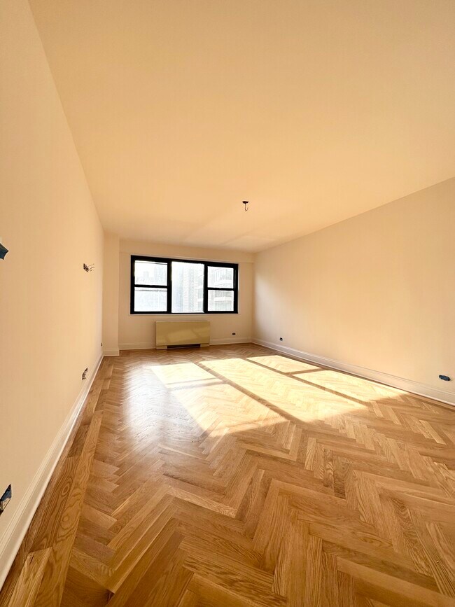 Photo - Yorkshire Towers