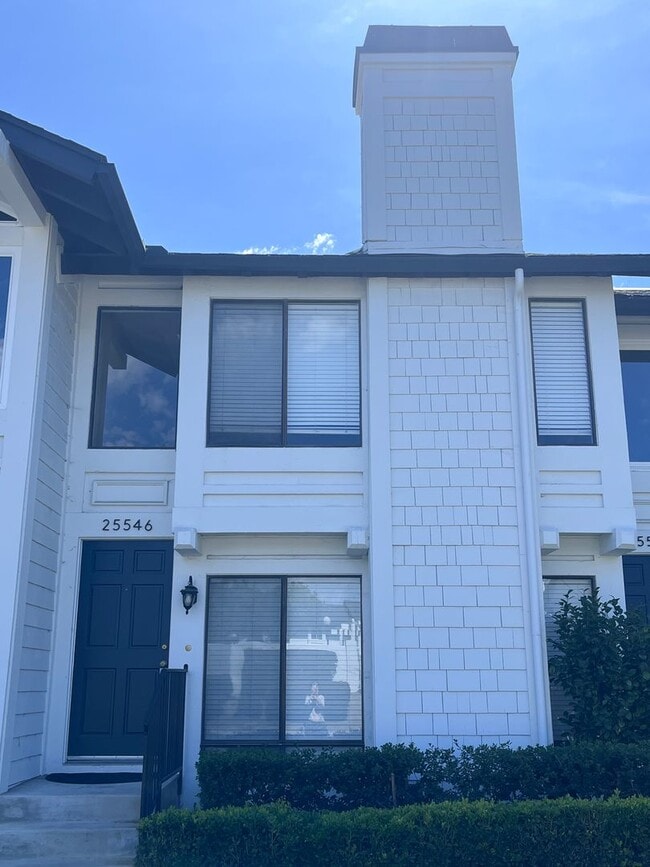 Building Photo - LOVELY 2 BR/1.5 BATH, 2 STORY CONDO WITH GARAGE