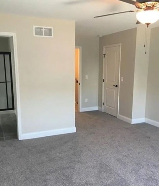 Photo - 1518 Greyrock Ln