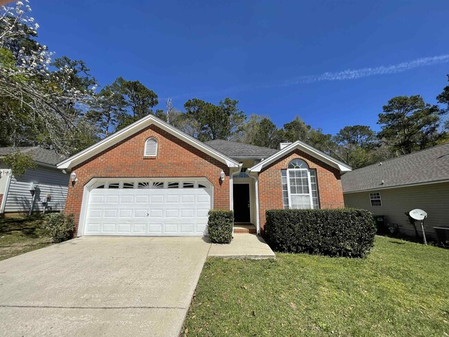 Building Photo - 2116 Heathrow Dr