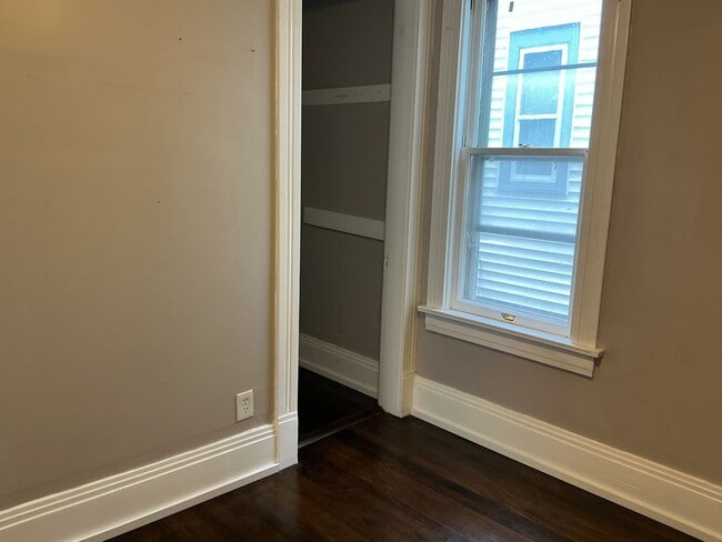 Photo - 2617 S Howell Ave Unidad lower