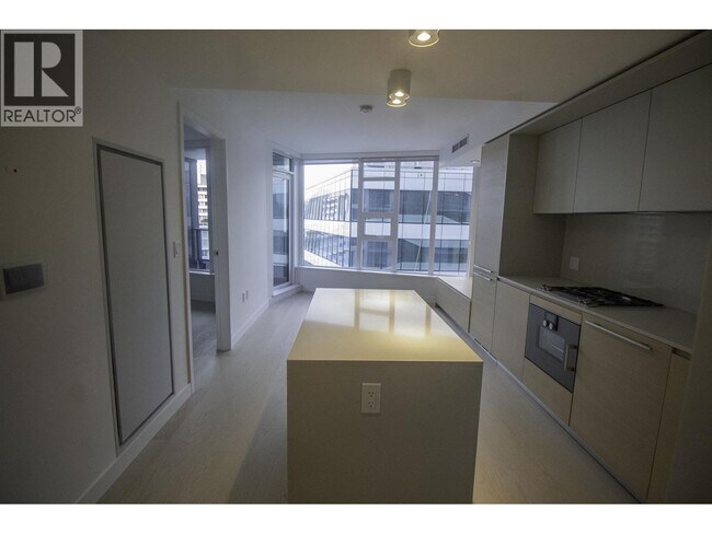 1289 Hornby St Unité 2002