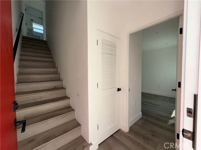 Photo - 21715 Hart St