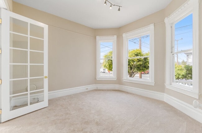 Photo - 1718 Lincoln Ave Unit 1718 Lincoln Ave - Lower