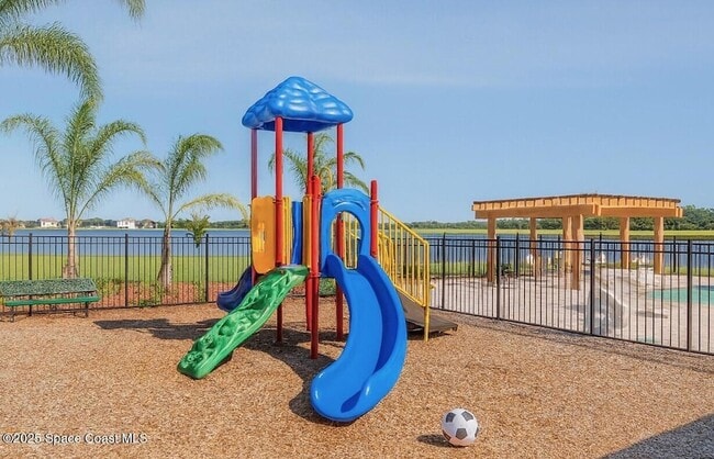 Photo - 1854 Capital Dr SE