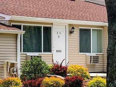 Building Photo - 1b Country Club Dr