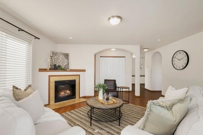 Photo - Stunning Oversized Home with Peek-a-Boo Olympic Views