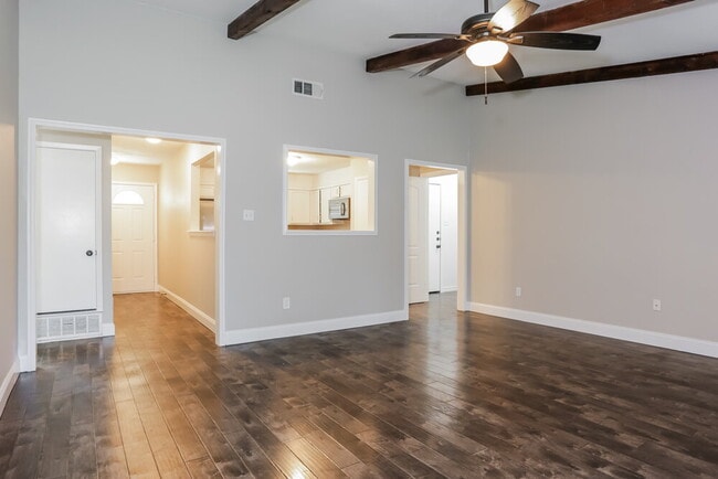808 Judith St