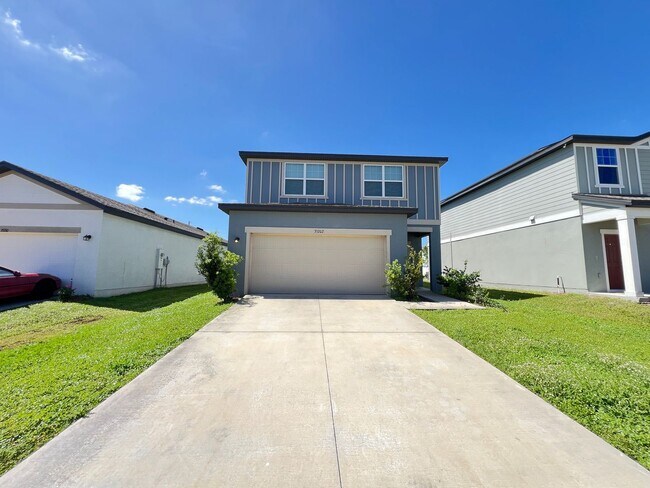 Photo - Spacious 4 Bedroom/3 Bath (larger sq.feet ...