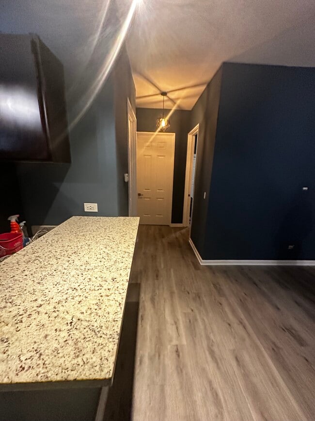 kitchen island - 2405 N Neva Ave Unit ground