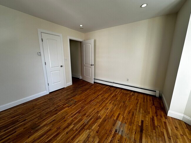305 Princeton St Unidad 1