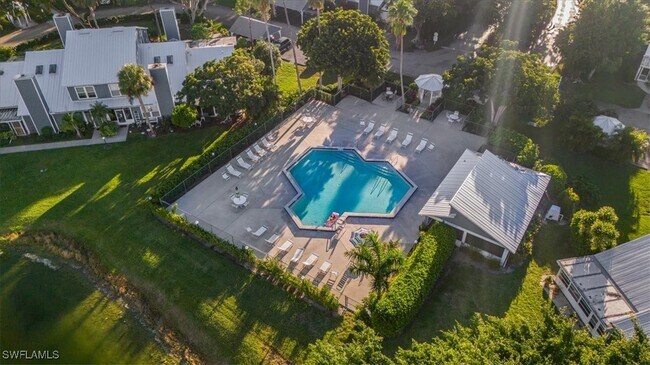 Photo - 3408 Timberwood Cir Unit 136-0