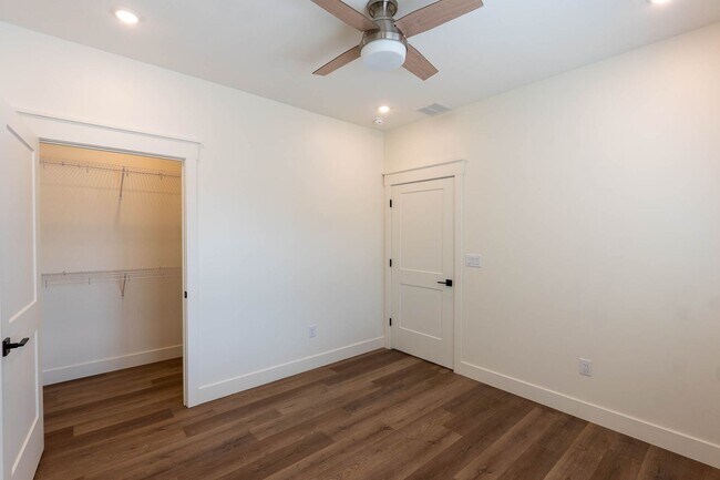 Photo - New Construction 4bd/3ba Townhouse