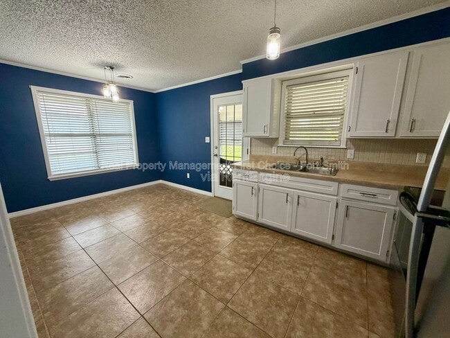Photo - 3 Cowden Ct