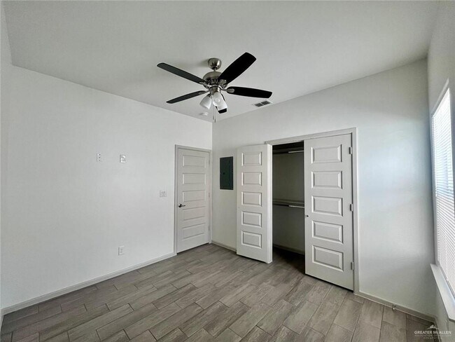 1613 Molino Dr Unit 1