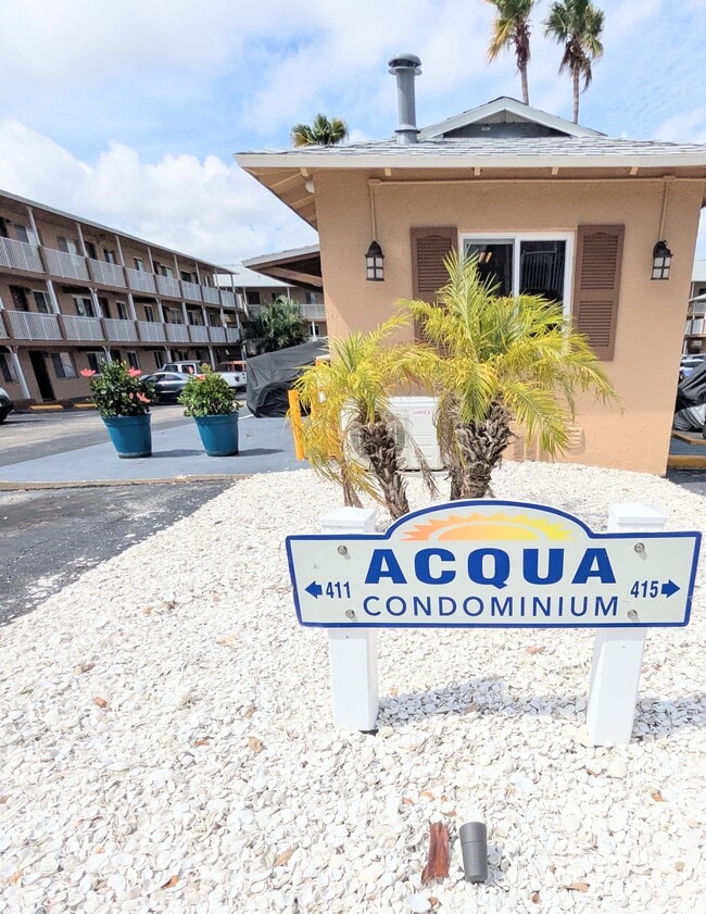 Photo - 411 N Halifax Ave