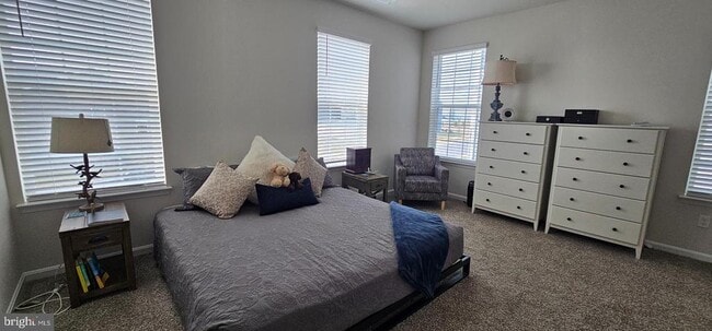 Photo - 124 Clerkenwell Dr