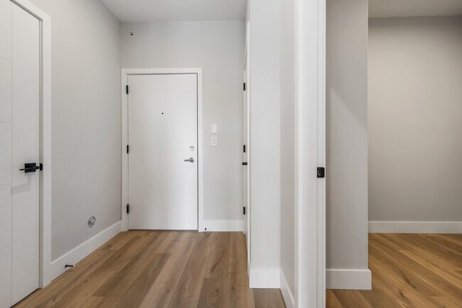 Photo - 5545-5545 Vedder Rd