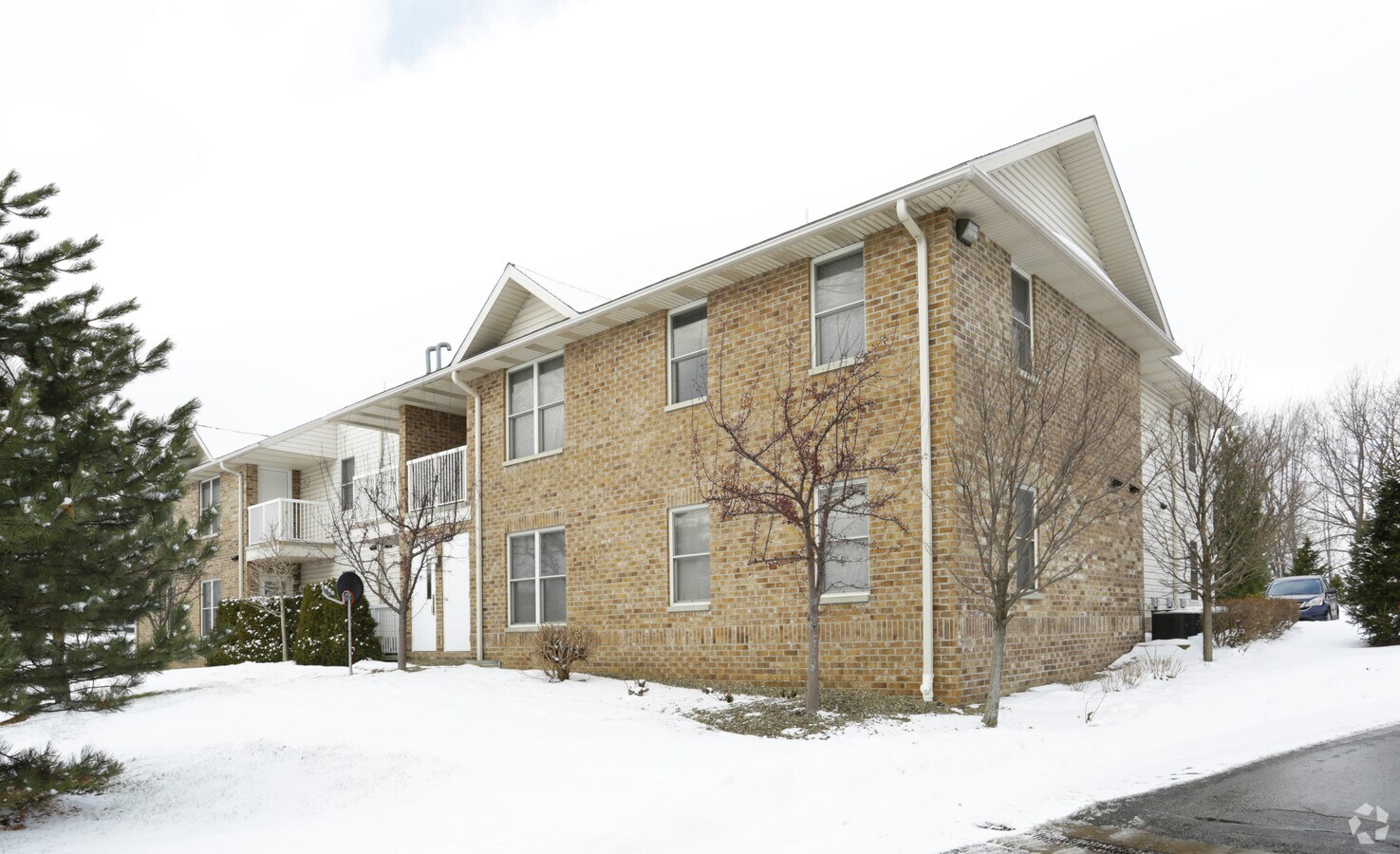 Photo - Laurel Ridge Apartments