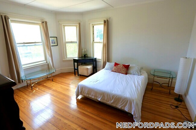 Photo - 124 Forest St Unit 2