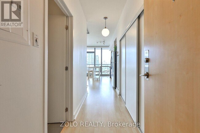 Photo - 33 Mill St Unit 901