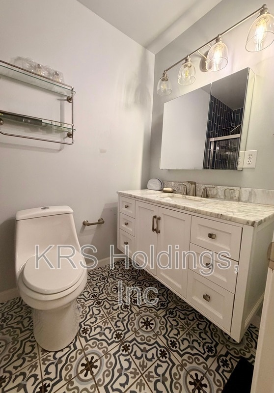 Photo - 804 Raymond Rd