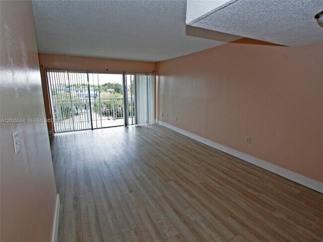 Photo - 9351 Fontainebleau Blvd Unit B403