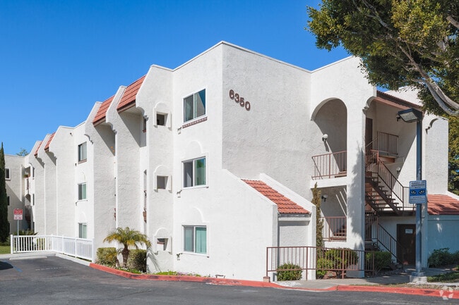 6330-6350 Genesee Ave - Regency Villas Apartments