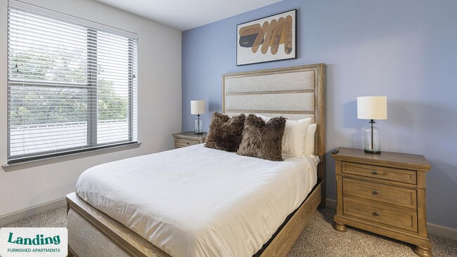 Photo - 2800 NE Green Oaks Blvd Unidad 2209