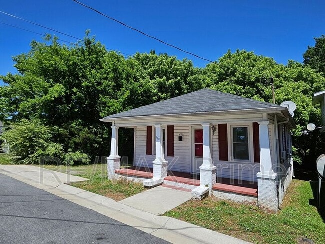 Photo - 120 S 10th St