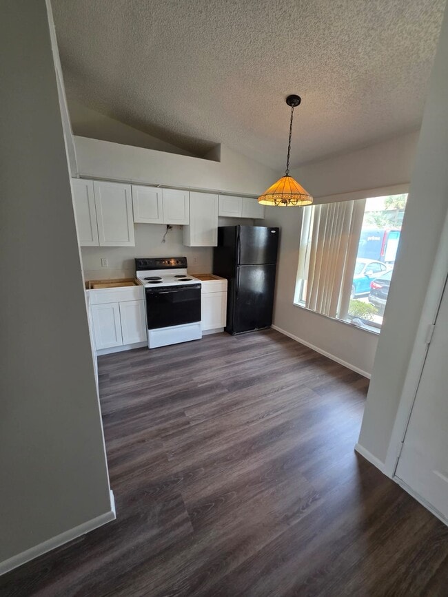 Photo - 5146 La Mancha Ct