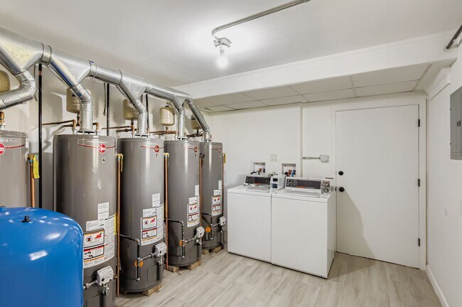 Photo - 24430-24438 W Eames St