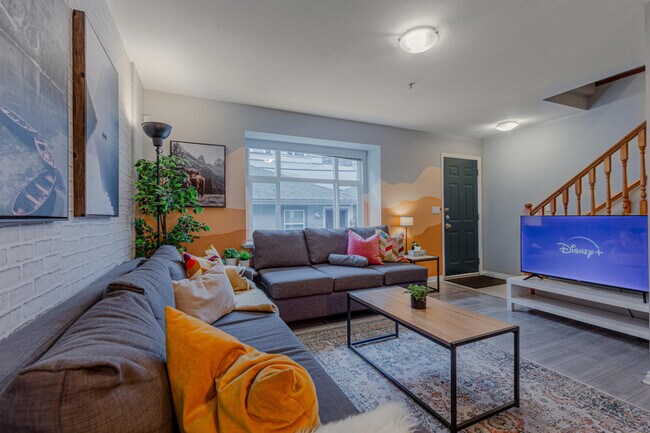 Photo - 686 E Cordova St Unit ID1263547P