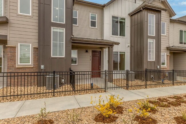 Photo - Castle pines 3 bed / 3 bath townhome for rent