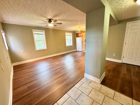 Photo - 928 W Beverley St Unit Upstairs