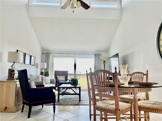 Photo - 372 Moss Oak Cir