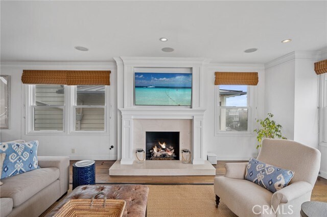 Photo - 708 Manhattan Ave