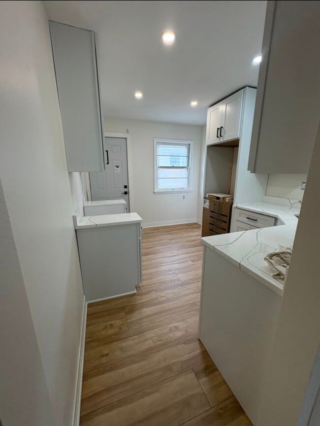 1154 E Singer Cir Unit 2