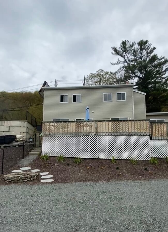 636 Jersey Ave Unit 2