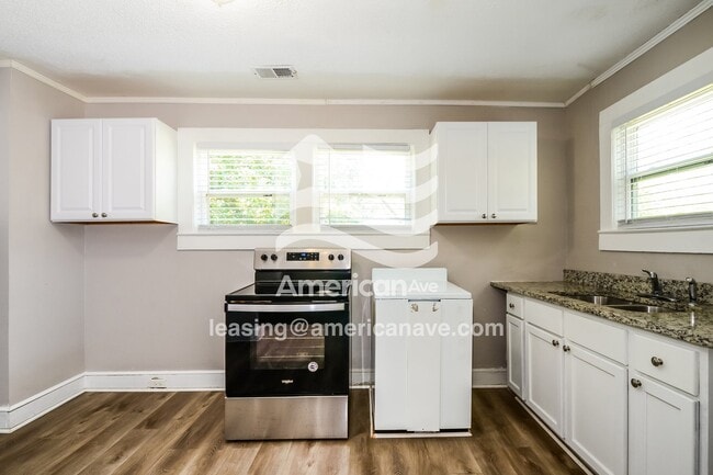 Photo - 304 S Pine St