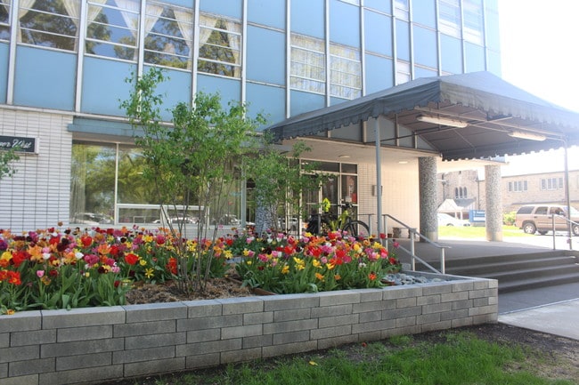 Building Photo - 333 W Meyer Blvd Unit 1206