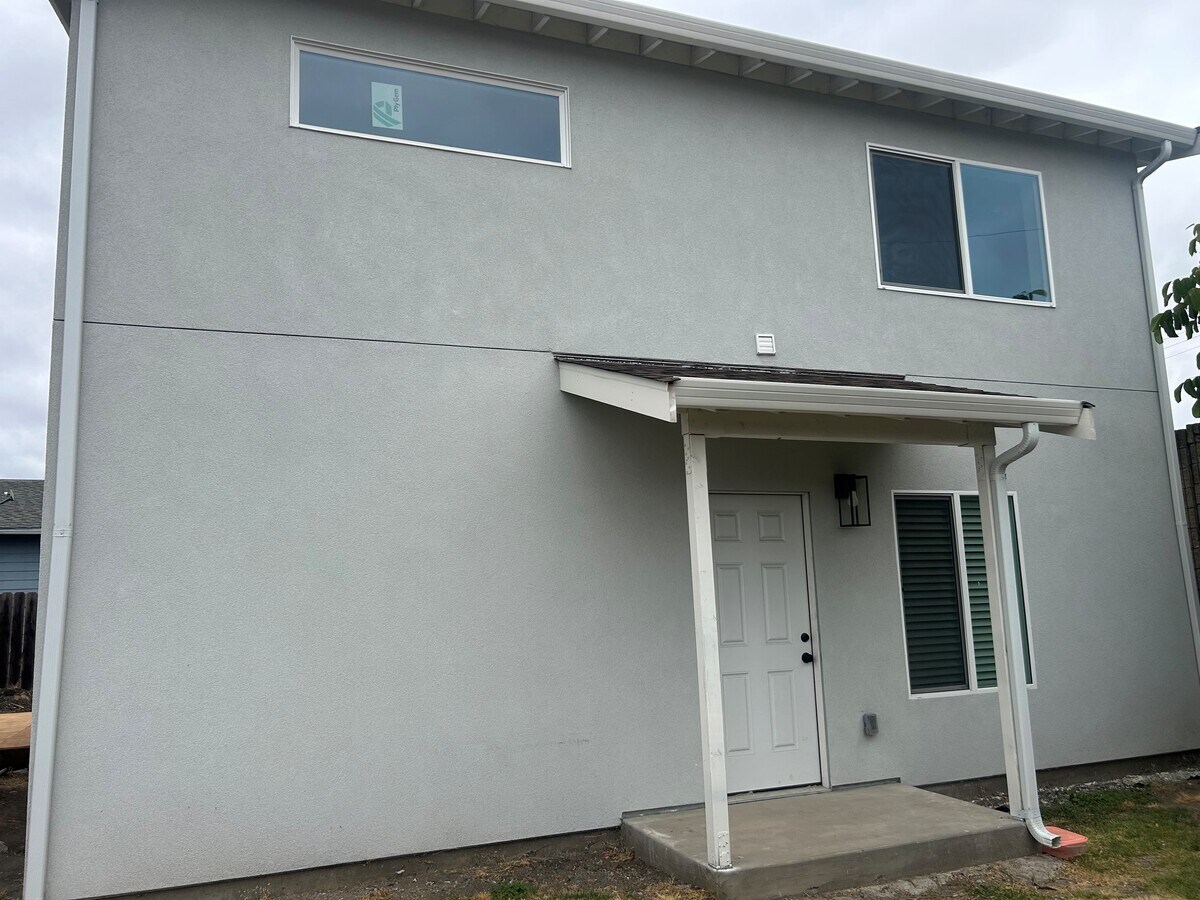 Photo - 1700 104th Ave