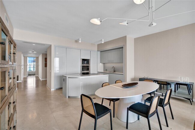 Photo - 18975 Collins Ave Unit 903